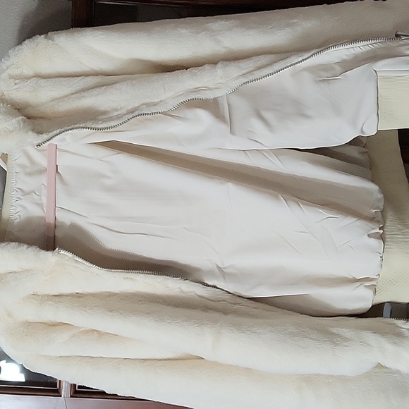 Sweet Rain Reversible jacket - Picture 5 of 5